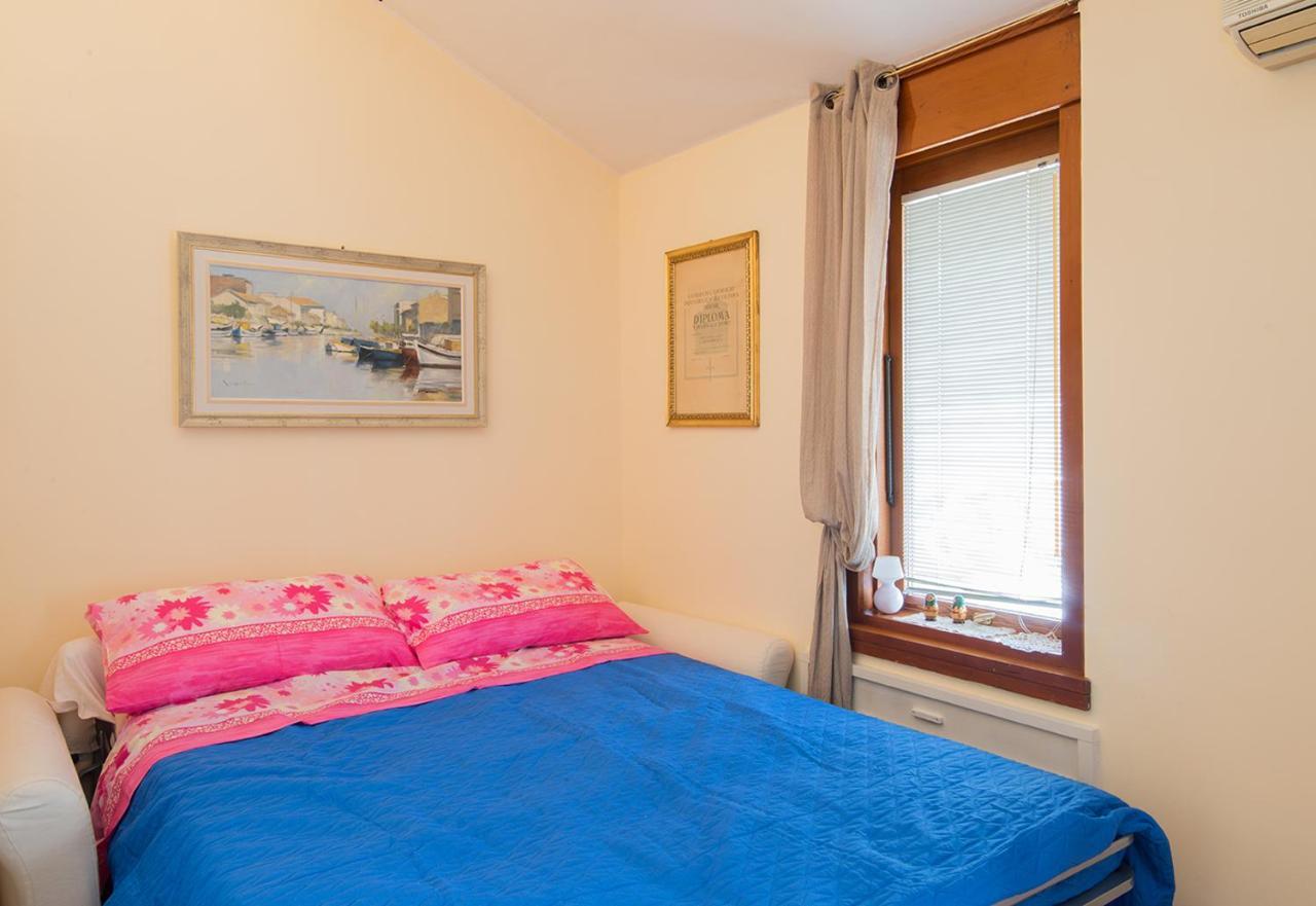 La Mansarda Delle Meraviglie B&B Superior Триест Экстерьер фото